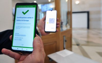 L’Italia non si ferma, avanti con vaccini e greenpass